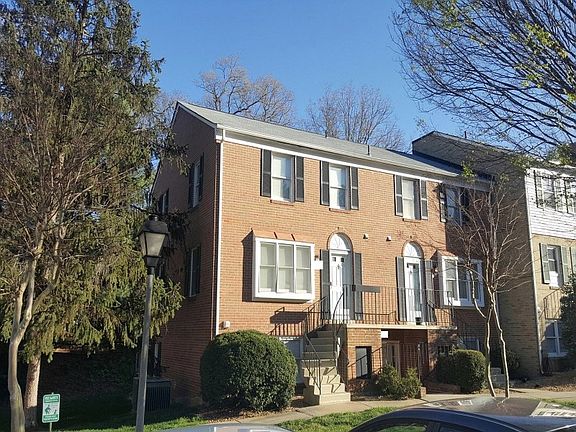 3rd image of 1514 Front Royal Dr