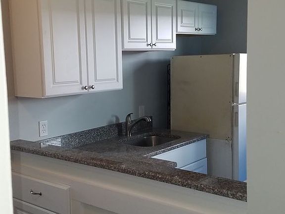 4th image of 1841 E 31st St APT 108