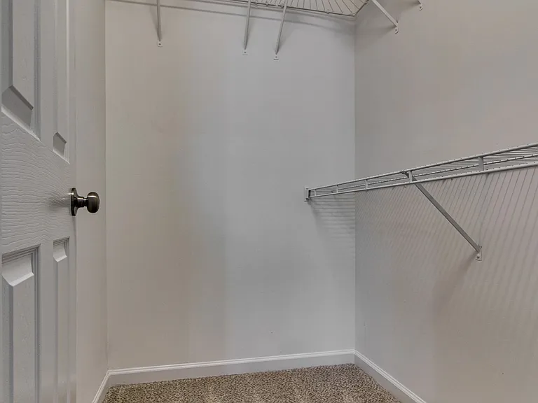 4910 Court Dr — Photo 19