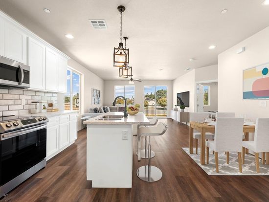 42034 Bessie Dyer Ct, Knights Landing, CA 95645