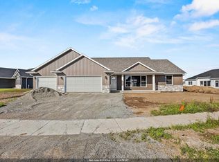 1400 Divinity Dr, De Pere, WI 54115