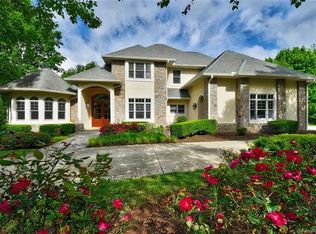 10 Walnut Ln, Fletcher, NC 28732