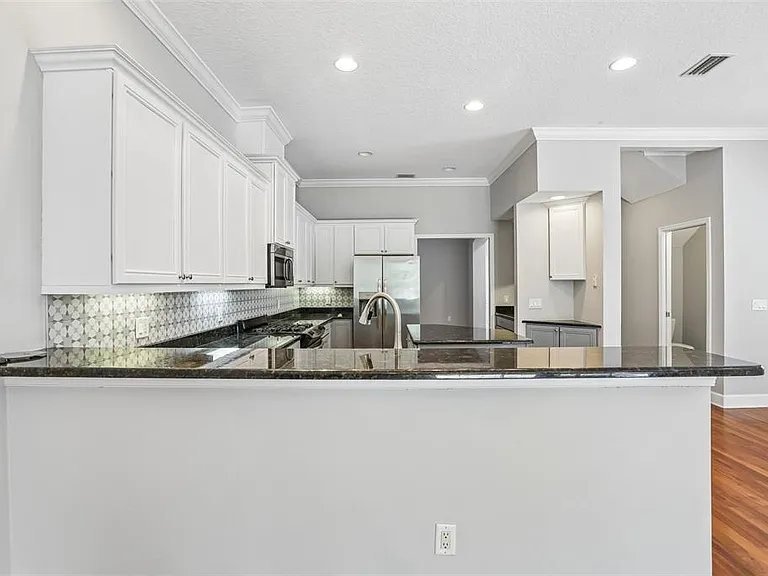 502 S Lincoln Ave — Photo 14