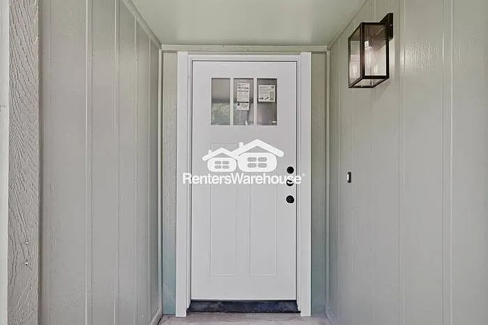 5306 Vincennes Ct — Photo 6