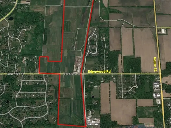 5200 Edgewood Rd, Crystal Lake, IL 60012