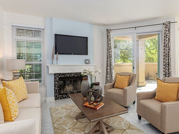 5th image of 7678 Tuscany Dr