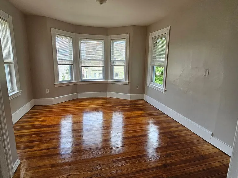 185 Grove St #187 — Photo 17