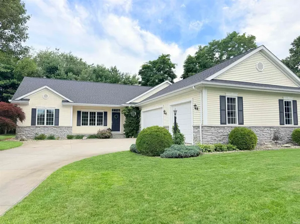 19962 Grey Fox Trl, Goshen, IN 46528