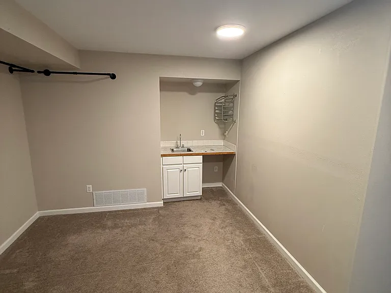 2829 Springdale Ln — Photo 18