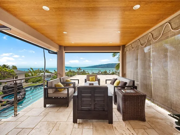 278 Makaweli Pl, Honolulu, HI 96825