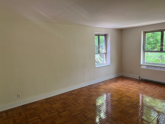 5th image of 19425 64th Ave #3B