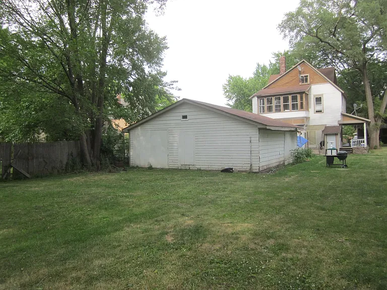 809 Jackson St — Photo 7