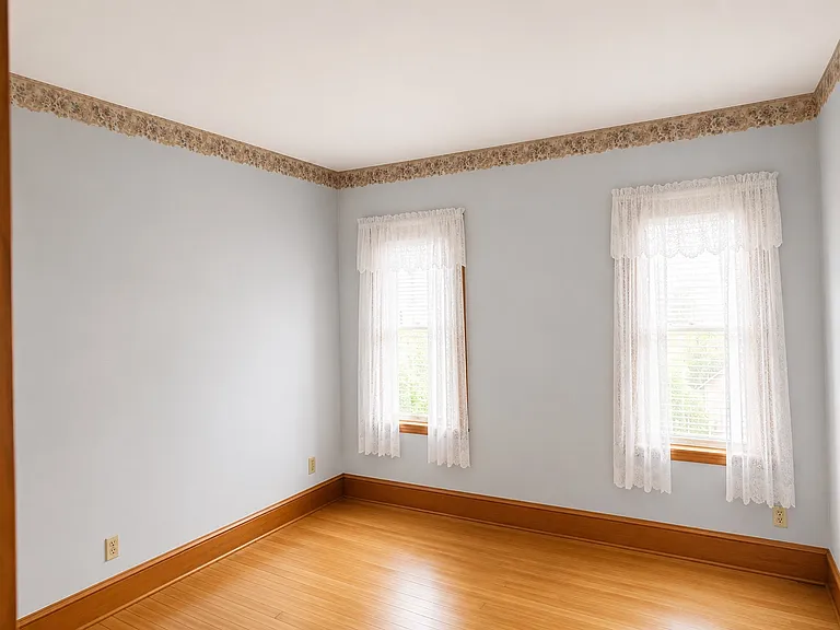 545 Robeson St #2 — Photo 4