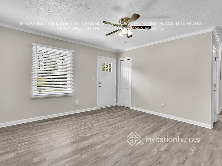 3054 Cottonwood Dr SE — Photo 4