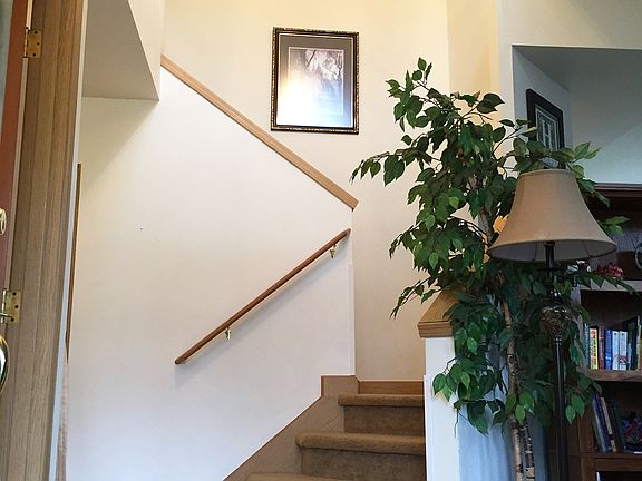 19-Ft Vaulted Entry