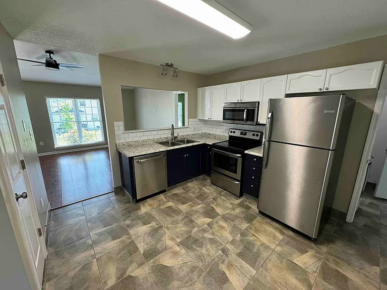 3618 Chepstow Ct — Photo 4