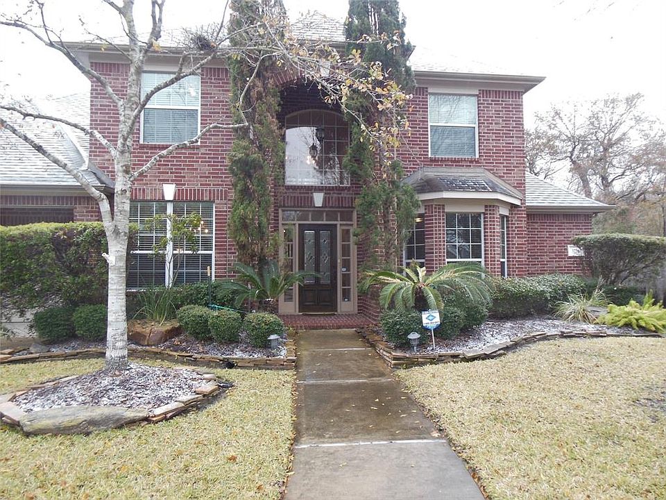 1st image of 3234 Overby Park Ln