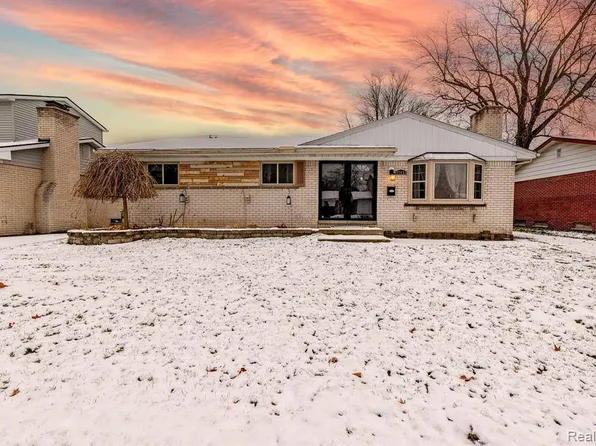 37621 Westvale St, Romulus, MI 48174