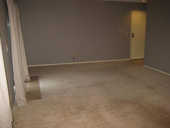 4th image of 5452 Bluesky Dr Unit 12