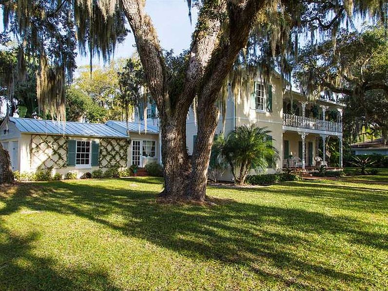 1st image of 814 Royal Palm Pl