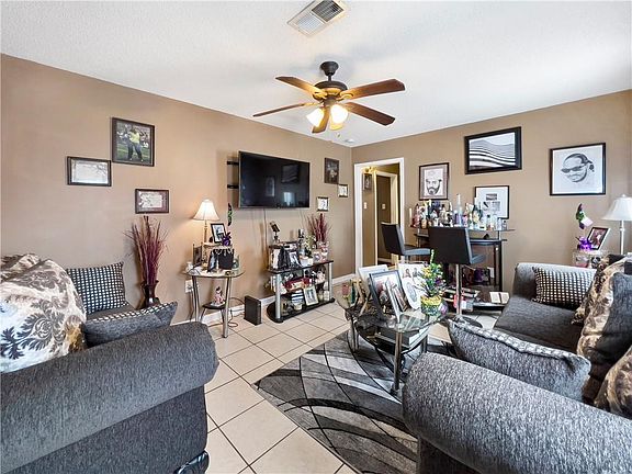 5th image of 6003 Baccich St