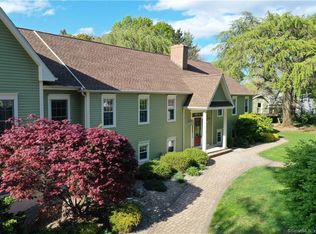 78 Walbridge Rd, West Hartford, CT 06119