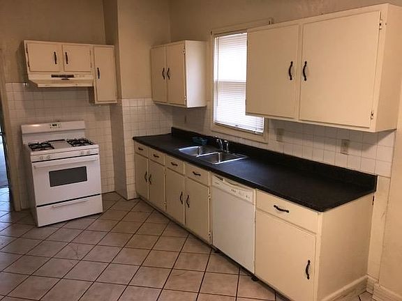 5th image of 5308 Norledge Ave