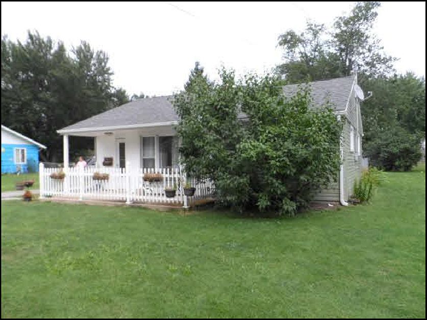 1st image of 372 Kensington Pl