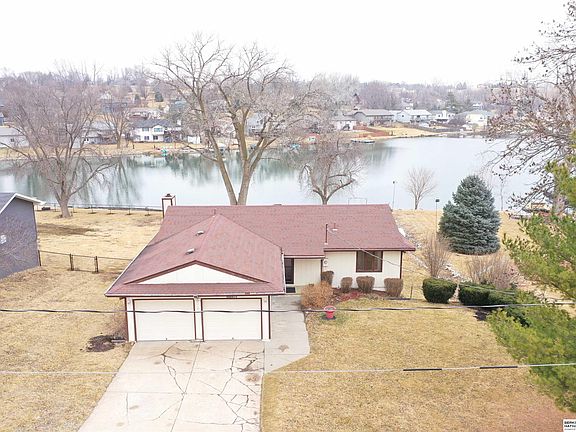 2nd image of 11128 W Lakeshore Dr