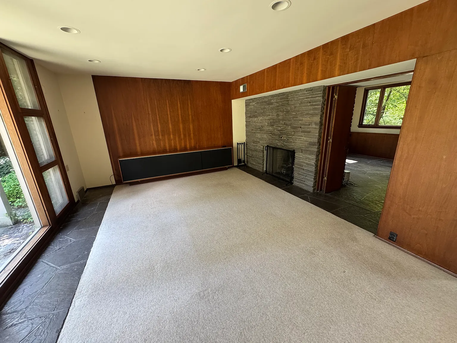 4 bed, 3357 sqft, $7,800 — Photo 4