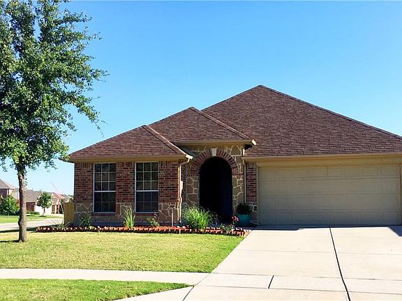 2nd image of 1705 Castle Creek Dr