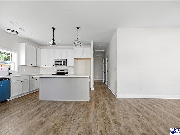 4th image of 322 Pine St