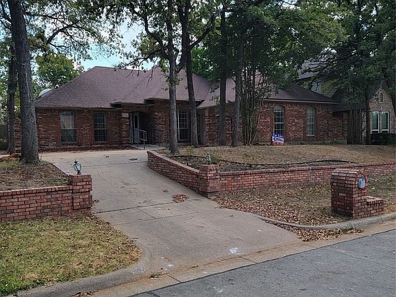 3rd image of 4904 Saddleback Rd
