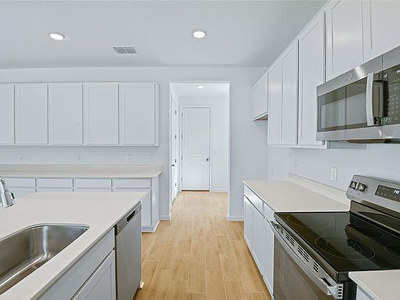 7th image of this home