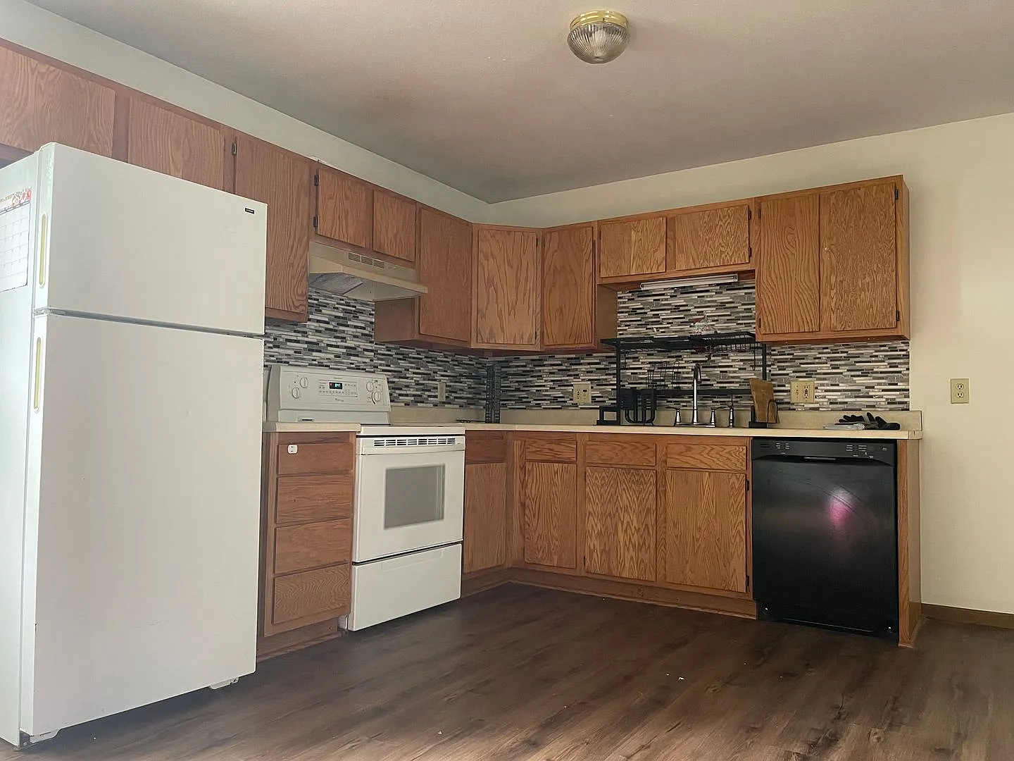 1025 Colorado, Manhattan KS — Photo 3