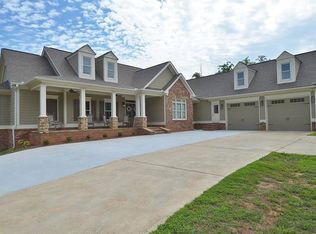 5260 Hopgood Rd, Acworth, GA 30102