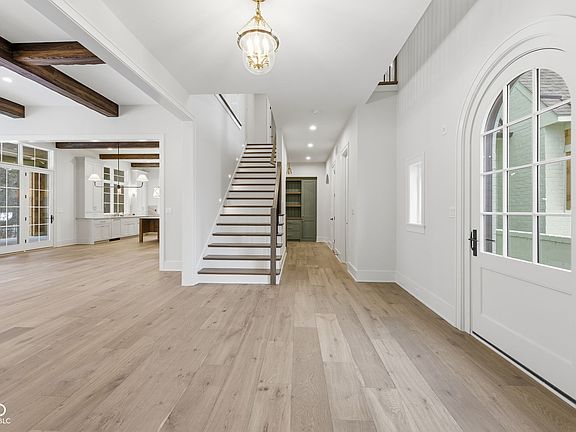 3rd image of 10840 Dartmoor Ct