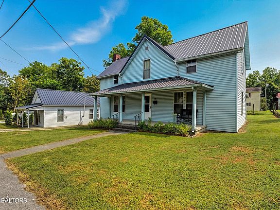 3rd image of 305 Church St