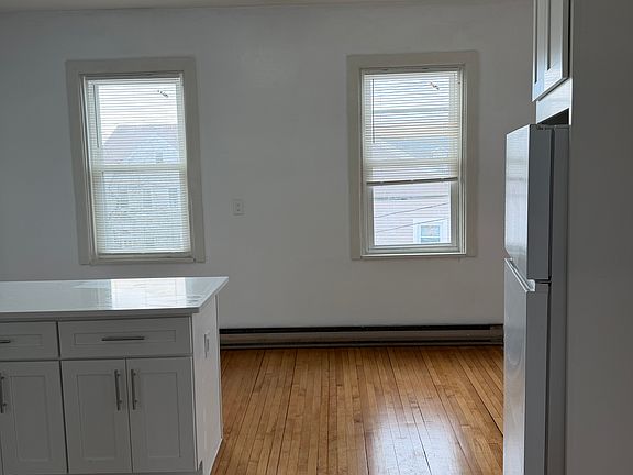 2nd image of 46 Gesler St #3