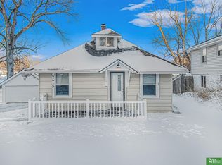 2415 S 48th St, Omaha, NE 68106