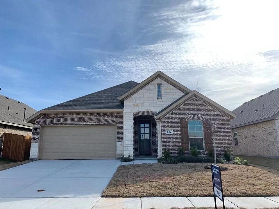1st image of 532 Bradley Dr
