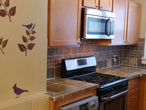 Partial shot of kitchen w/laundry