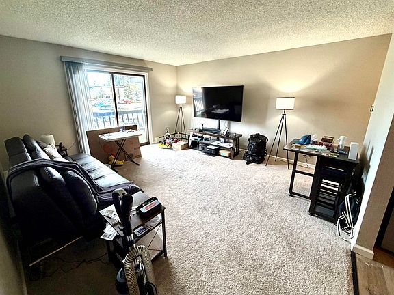 5th image of 95 Glacier Ave #1
