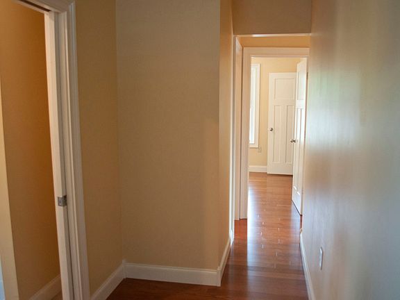 4th image of 3708 Carlton St