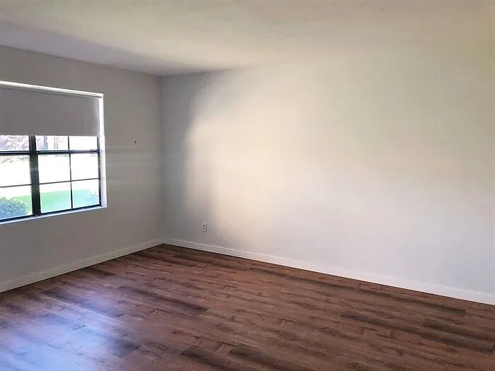 9019 E Winchcomb Dr — Photo 14