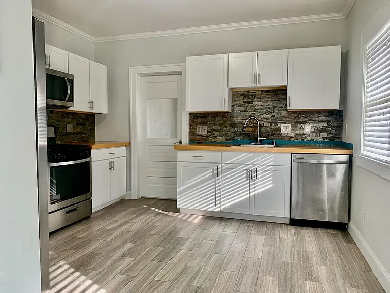 636 Neff Rd — Photo 3