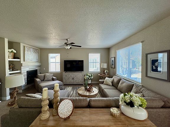 2nd image of 3986 Via Del Oro Dr