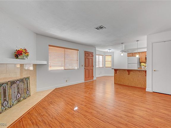 3rd image of 7956 Diamond Rock Way Unit 201
