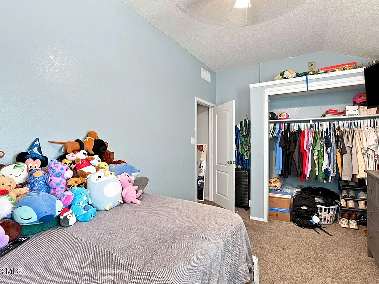 2437 Fletcher Pl — Photo 27