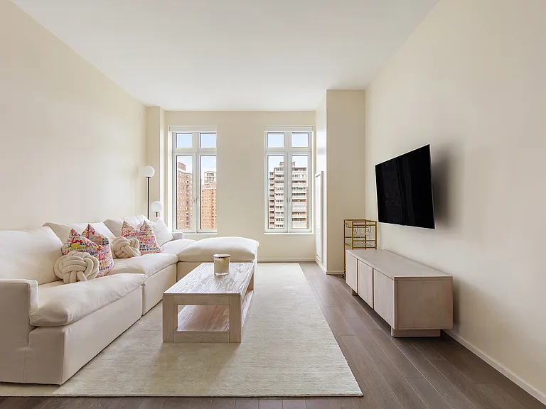 543 W 122nd St #9B — Photo 1